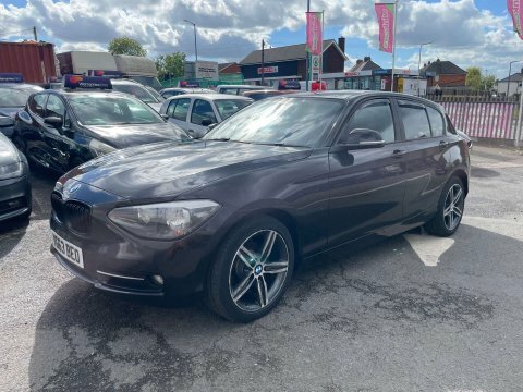 BMW 1 Series 2.0 116D Sport YG63BEO Black #3