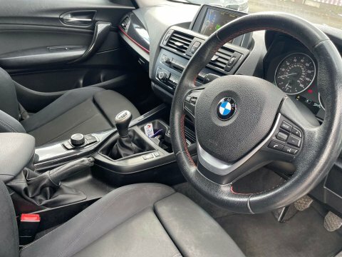 BMW 1 Series 2.0 116D Sport YG63BEO Black #4