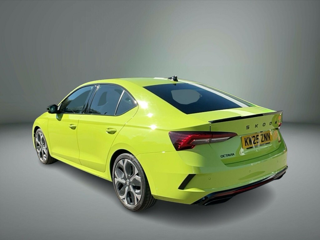 Skoda Octavia 2.0 Tsi Vrs Dsg Euro 6 Ss KW25ZNN Green #3