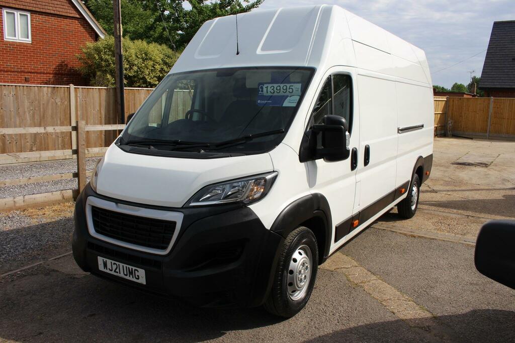 Peugeot Boxer 2.2 Bluehdi 435 Professional L4 H3 Euro 6 Ss White