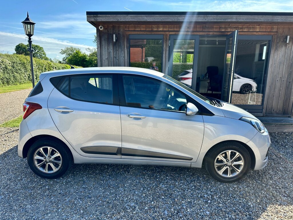 Hyundai I10 1.2 Premium Hatchback Euro 5 87 EF16GWD Grey #2