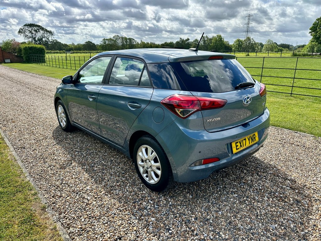 Hyundai I20 1.2 Se Hatchback Euro 6 84 Ps EX17YNR Blue #4