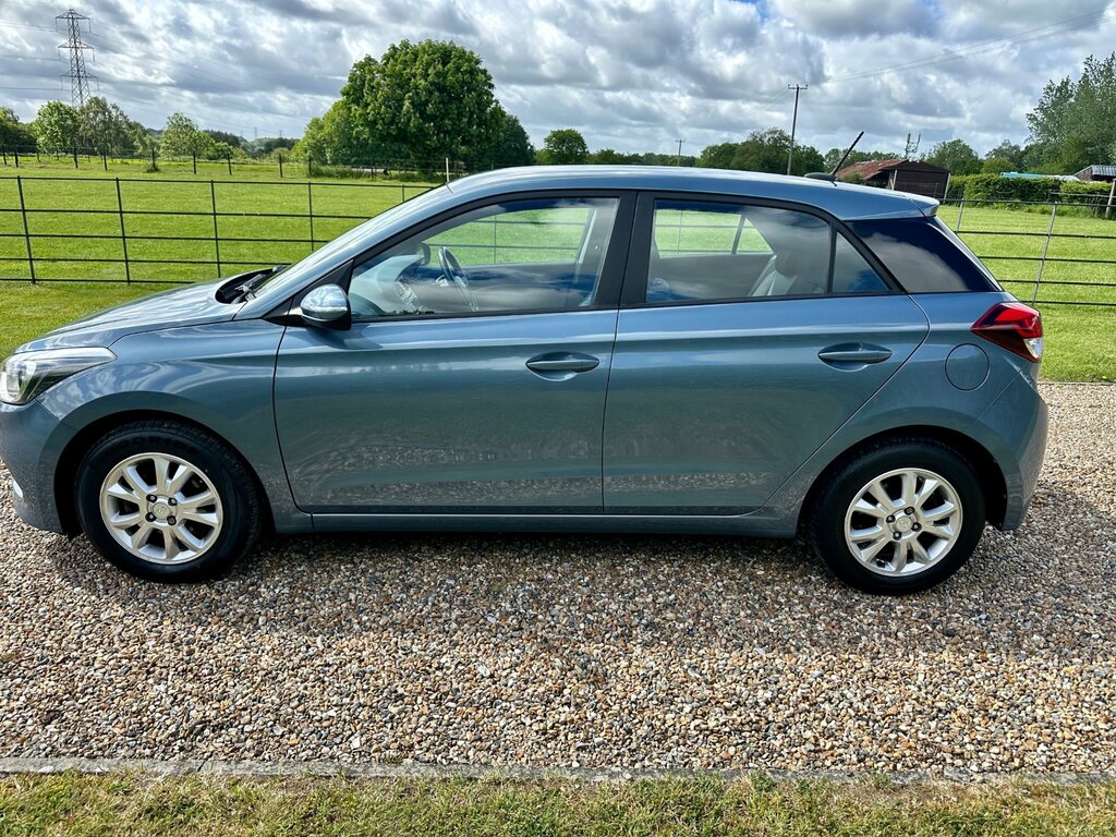 Hyundai I20 1.2 Se Hatchback Euro 6 84 Ps EX17YNR Blue #5