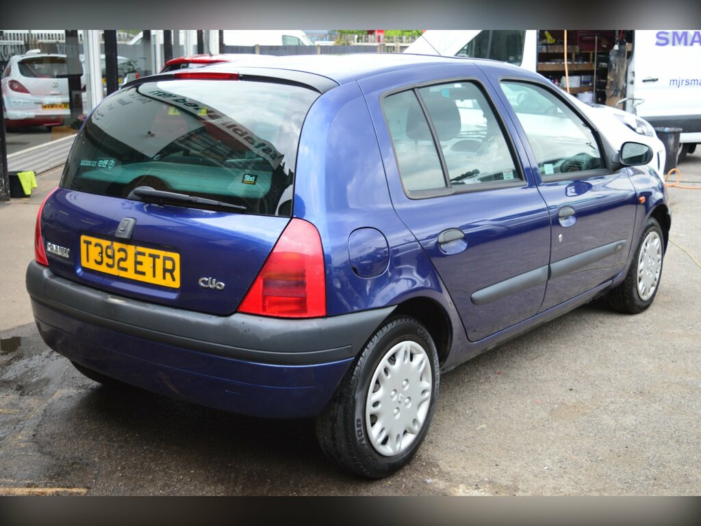 Renault Clio 1.4 Alize Hatchback White #7