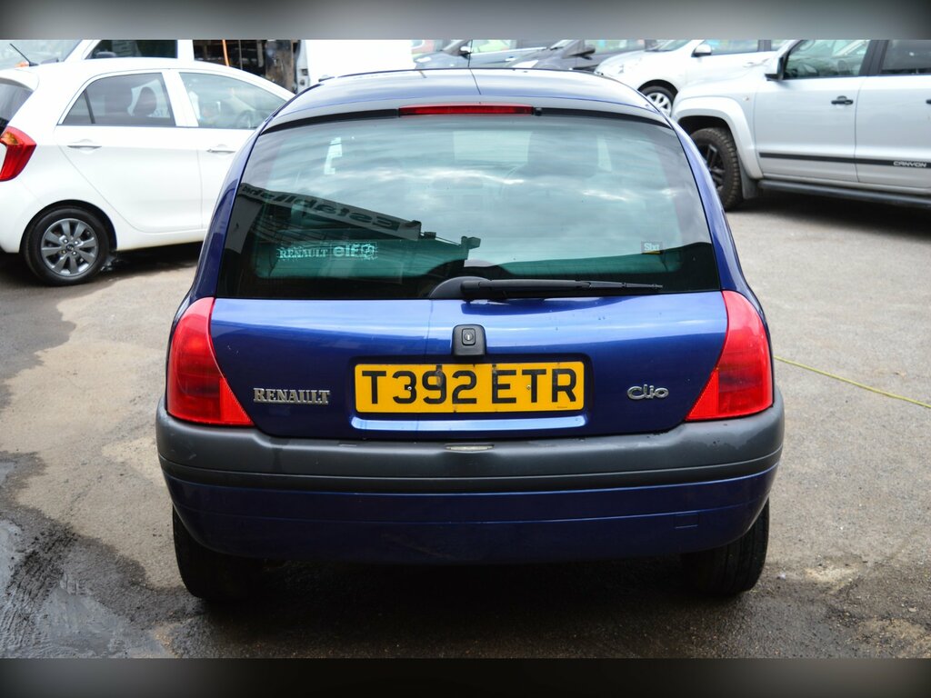 Renault Clio 1.4 Alize Hatchback White #5