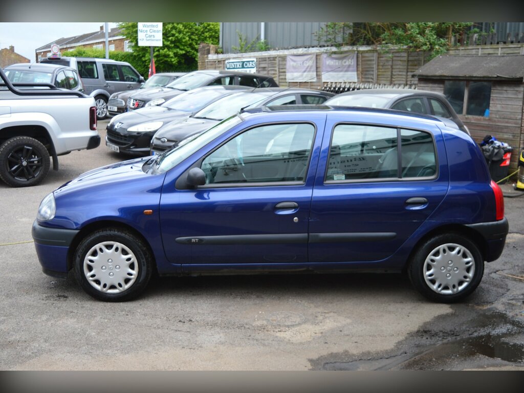 Renault Clio 1.4 Alize Hatchback White #6