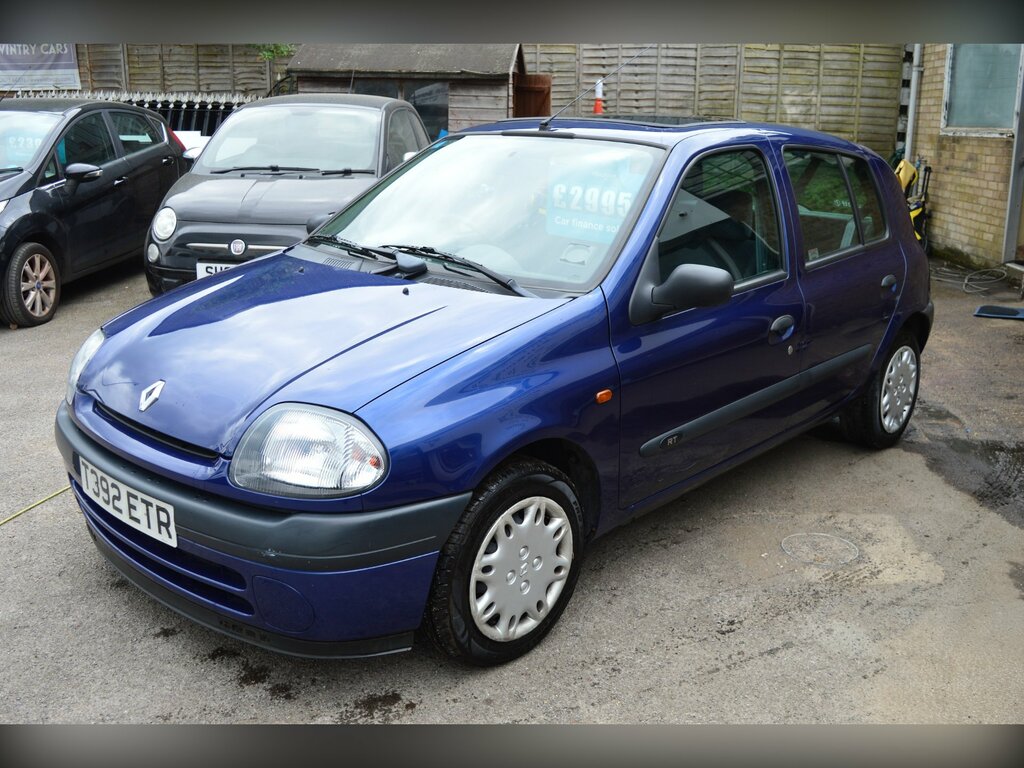 Renault Clio 1.4 Alize Hatchback White #4