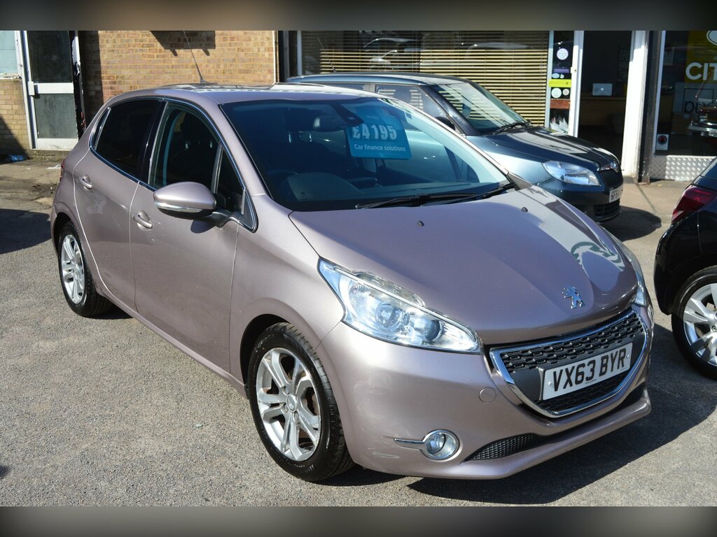 Peugeot 208 Hatchback Pink