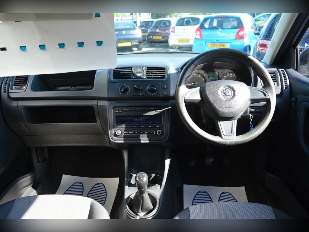 Skoda Fabia 1.2 12V S Hatchback Euro 5 60 P GF64RAX Grey #3