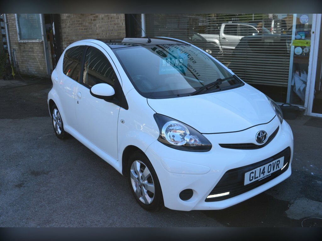 Toyota Aygo 1.0 Vvt-i Move Hatchback Euro 5 White