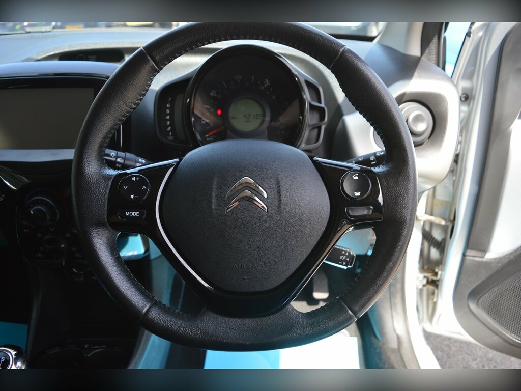 Citroen C1 1.2 Puretech Flair Hatchback Eur PE17YGZ Grey #2