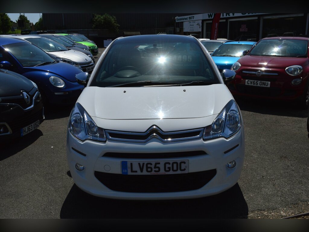 Citroen C3 1.2 Puretech Selection Hatchback LV65GOC White #2