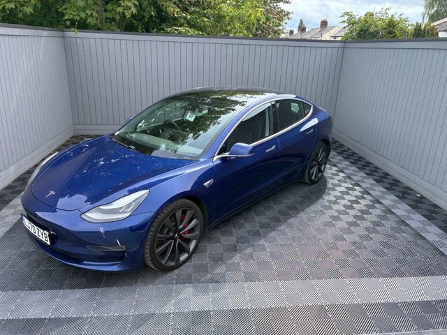 Tesla Model 3 Dual Motor Performance Saloon Blue