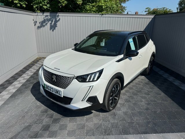 Peugeot e-2008 50Kwh Gt Suv 7Kw Charger 136 White