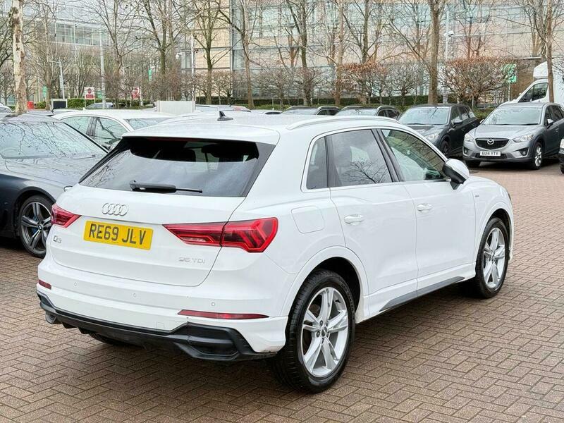 Audi Q3 2.0 Tdi 35 S RE69JLV White #5
