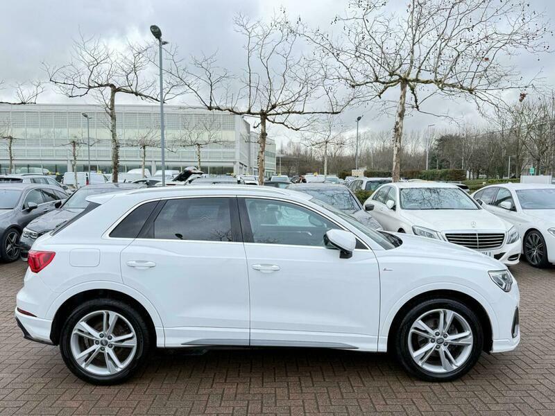 Audi Q3 2.0 Tdi 35 S RE69JLV White #3