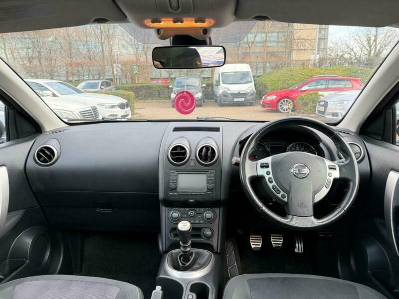 Nissan Qashqai 1.5 Dci N-tec 2Wd GV62KLM Black #2
