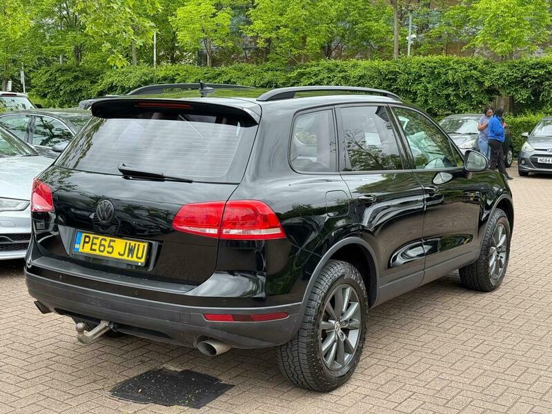 Volkswagen Touareg 3.0 Tdi V6 Bluemotion PE65JWU Black #5
