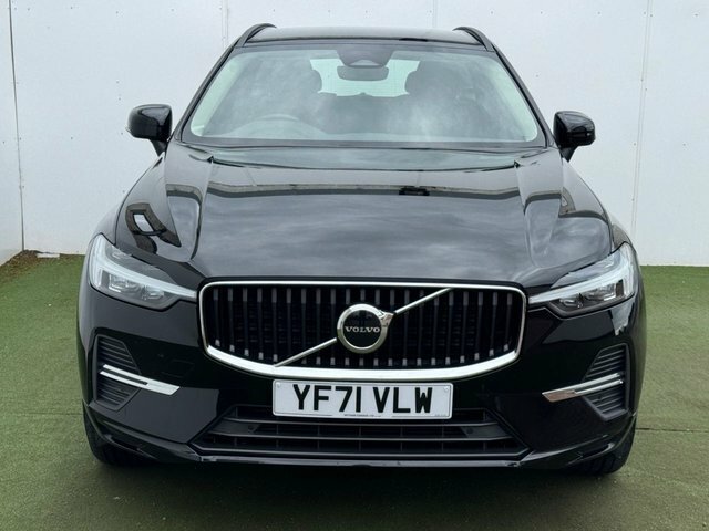 Volvo XC60 B4 Mhev Momentum Suv YF71VLW Black #5