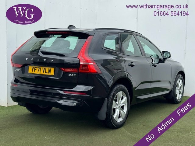 Volvo XC60 B4 Mhev Momentum Suv YF71VLW Black #2