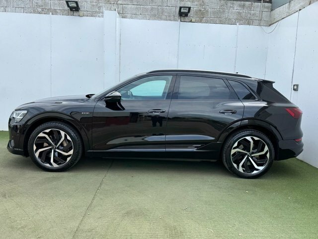 Audi E-tron Black Edition Suv KS72HHF Black #4