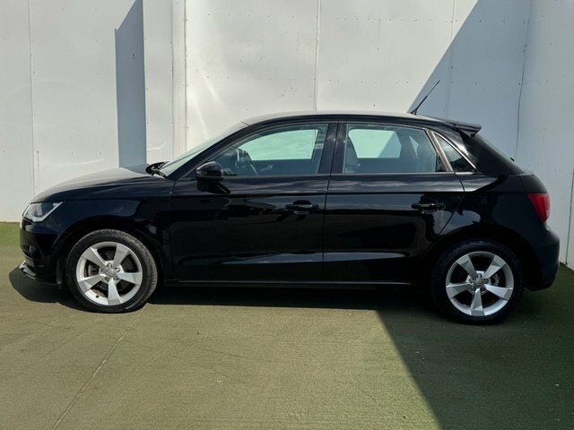 Audi A1 Tdi Sport Sportback Black #4