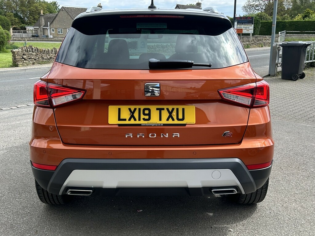 Seat Arona Suv 1.0 Tsi Fr Sport 2019 LX19TXU Orange #5