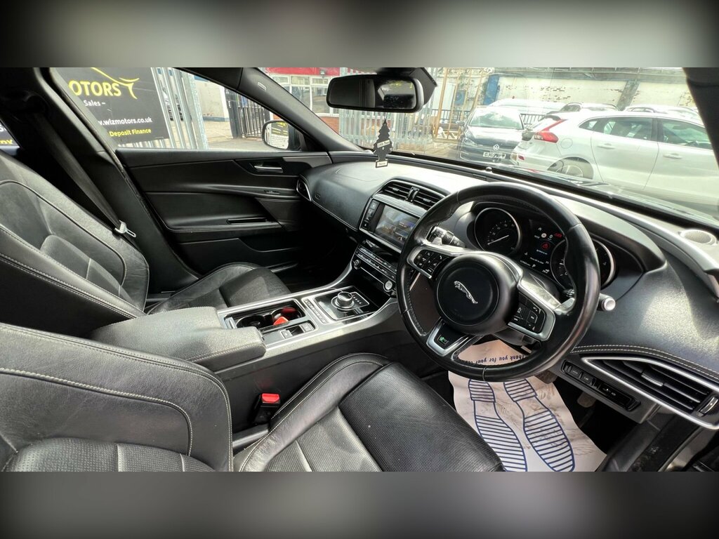 Jaguar XE 2.0D R-sport Euro 6 Ss ML18HZT Black #4