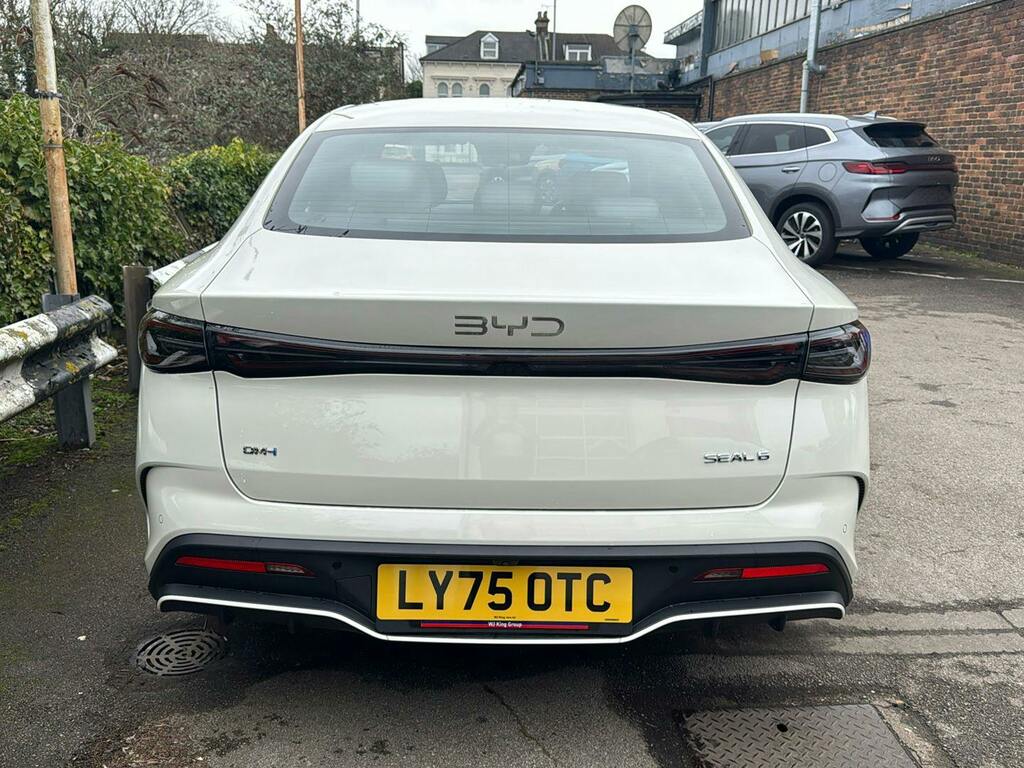 Byd Seal 1.5 10Kwh Boost Saloon Plug-in Hybrid C LY75OTC White #6