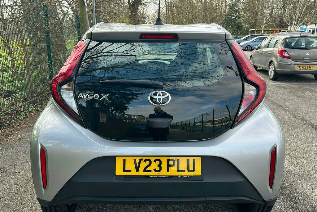 Toyota Aygo X 1.0 Vvt I Pure Hatchback LV23PLU Silver #6