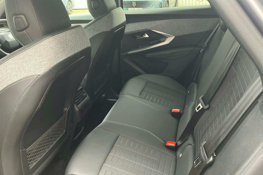 Peugeot 3008 1.2 Hybrid Gt Suv Hybrid E Dsc6 VN25RXO Grey #4