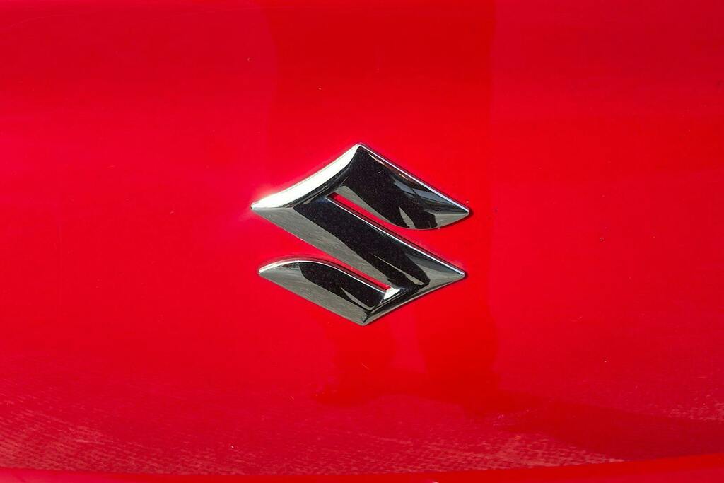 Suzuki Swift 1.0 Boosterjet Gpf Sz5 Hatchback Red #5