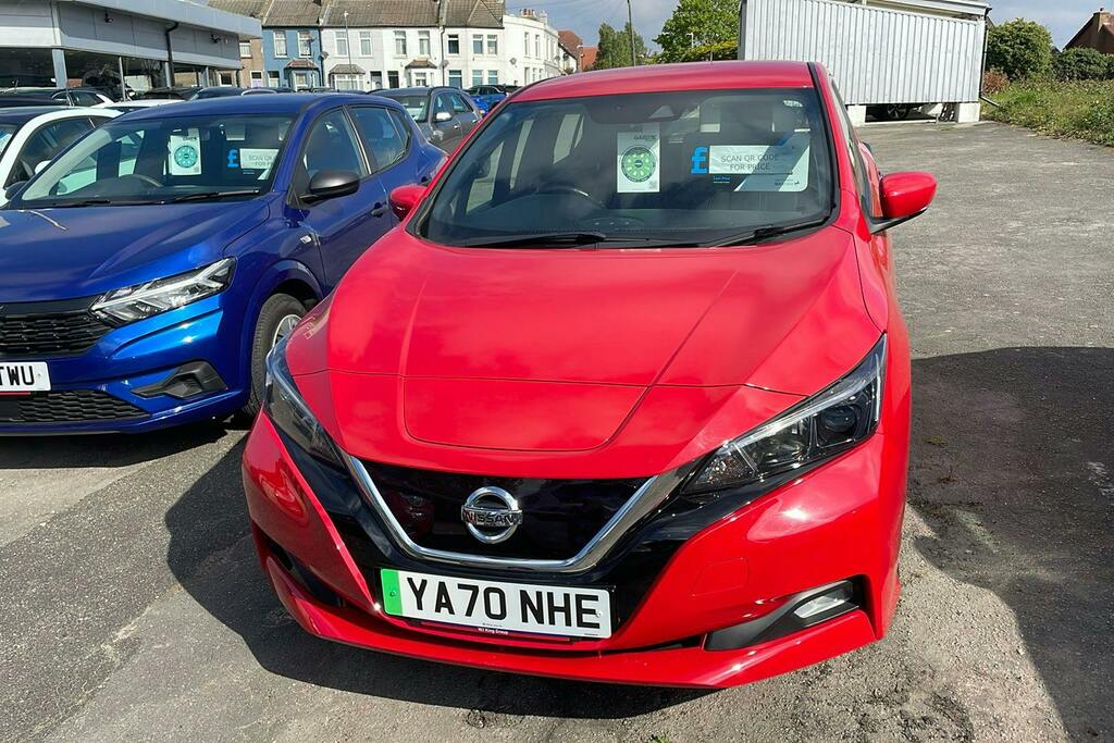 Nissan Leaf 40Kwh Acenta Hatchback YA70NHE Red #4