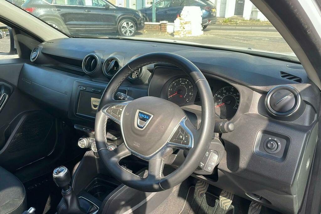 Dacia Duster 1.3 Tce Comfort Suv EO70XFB White #6