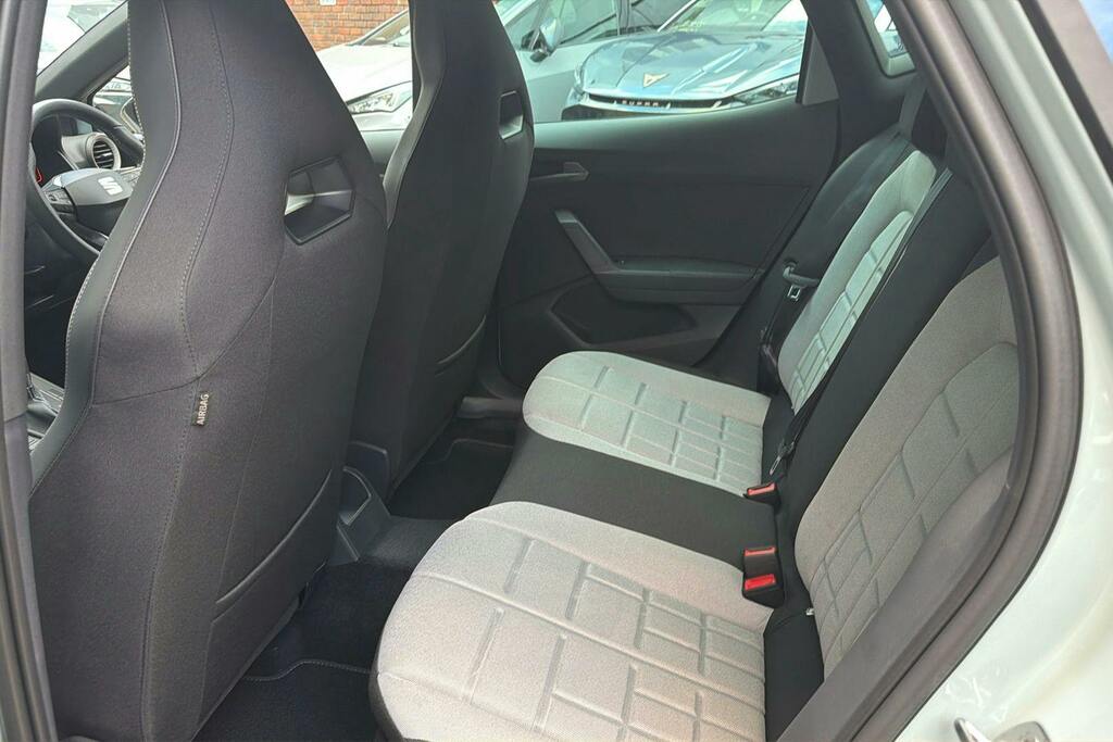 Seat Ibiza 1.0 Tsi Fr First Edition Hatchback Dsg LY75SYV Grey #4