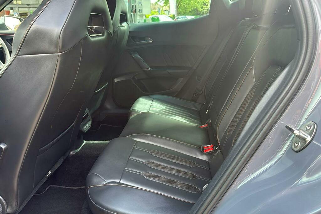 Cupra Formentor 1.5 Tsi V2 Suv Dsg DE73XRV Grey #4