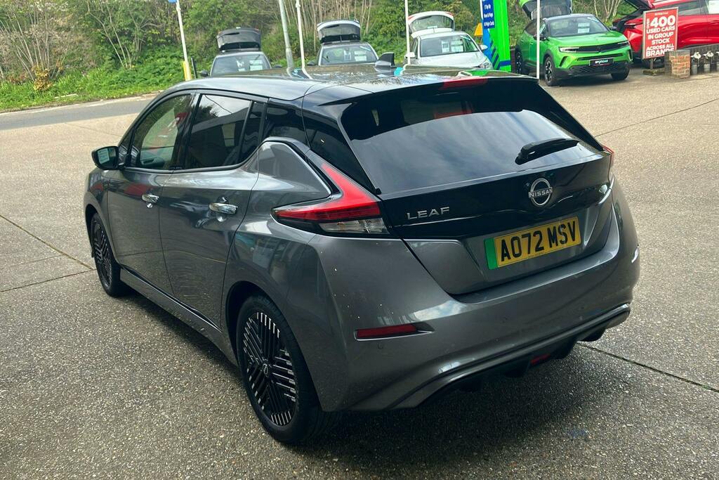 Nissan Leaf 39Kwh N Connecta Hatchback AO72MSV Grey #2