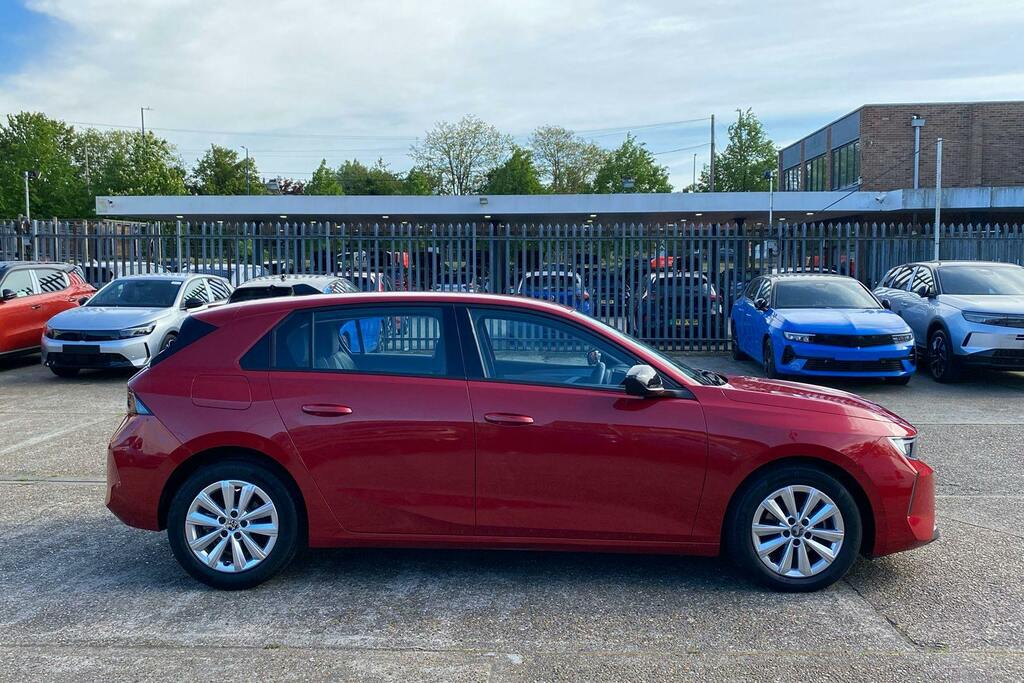 Vauxhall Astra 1.2 Turbo Design Hatchback AO23YVC Red #5