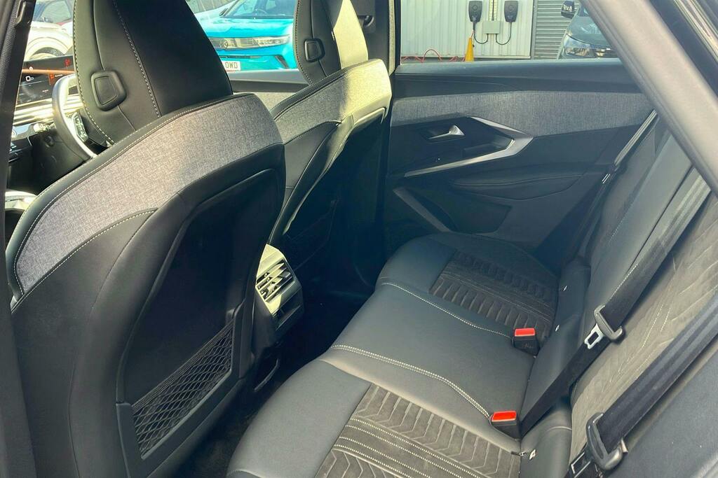 Peugeot 3008 1.2 Gt Suv Hybrid E Dsc6 WA74FGM Black #4