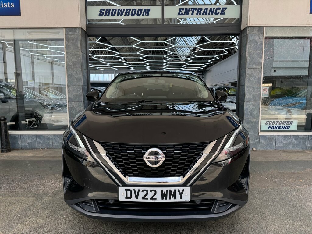 Nissan Qashqai 1.3 Dig-t Mhev N-connecta Suv Hybrid Black