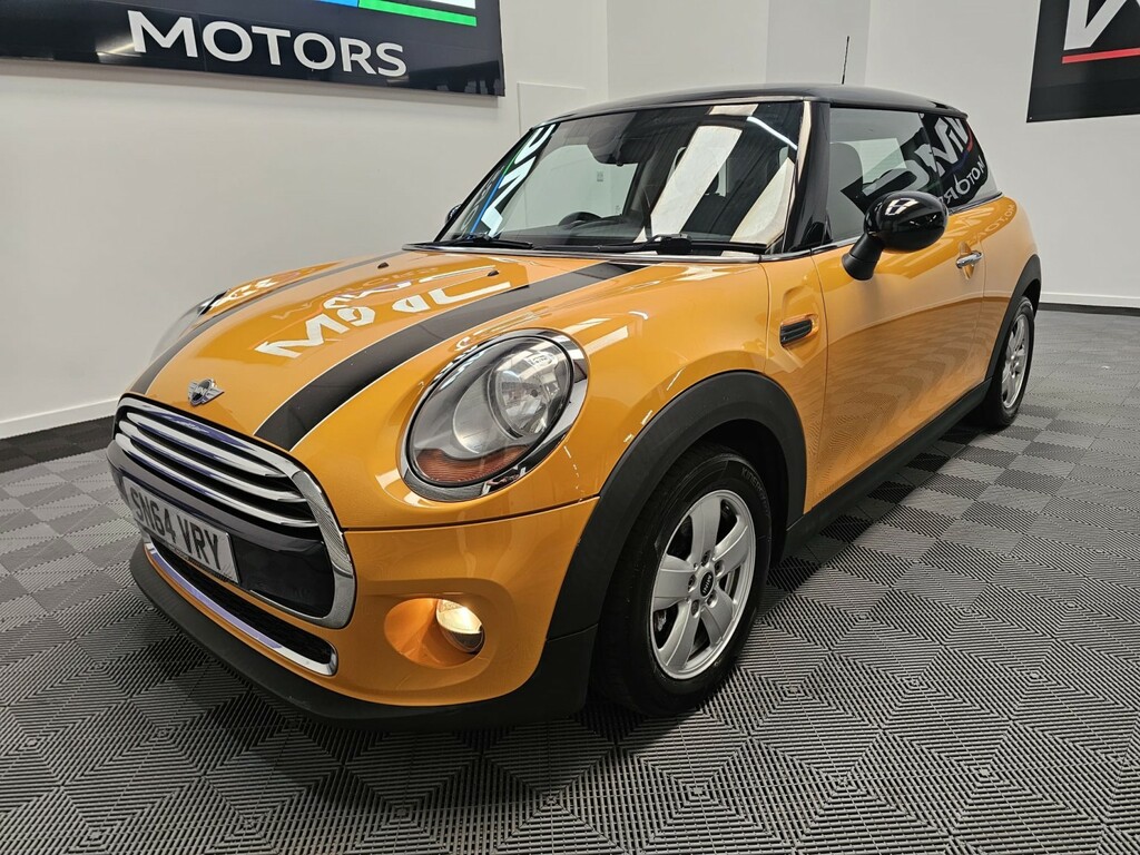 Mini Hatch 1.5 Cooper 3-Door Hatch SN64VRY Orange #4
