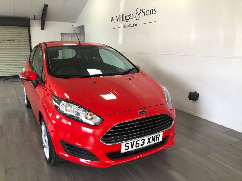 Ford Fiesta 1.25 Style - 2013 63 Red