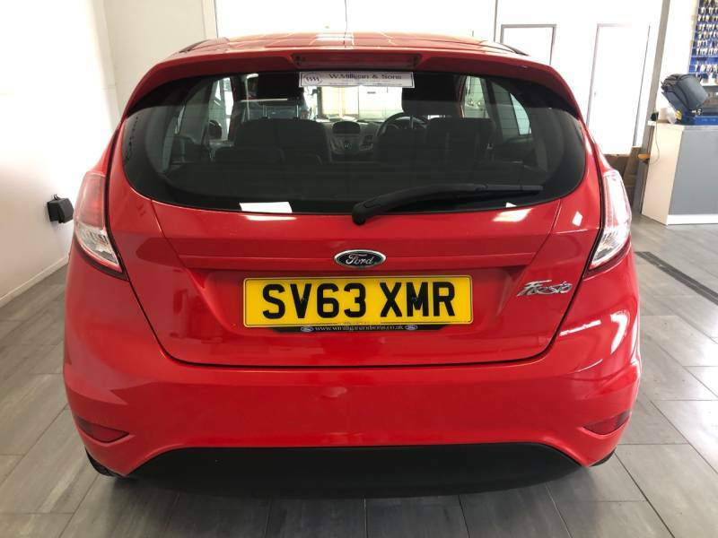 Ford Fiesta 1.25 Style - 2013 63 SV63XMR Red #5