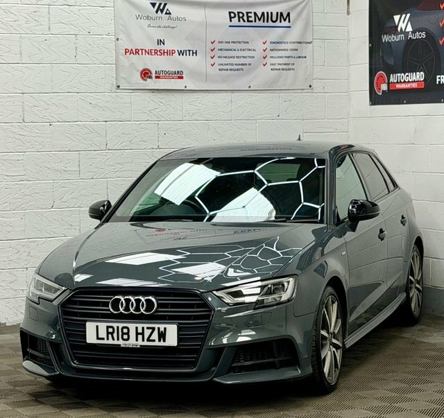 Audi A3 1.5 Tfsi Cod Black Edition Sportback S LR18HZW Black #6