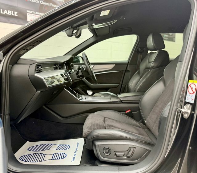 Audi A6 Avant Black Edition Blue #22