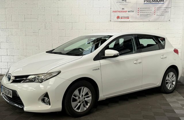 Toyota Auris 1.8 Vvt-h Icon Hatchback Hybrid Cvt Eur White #6