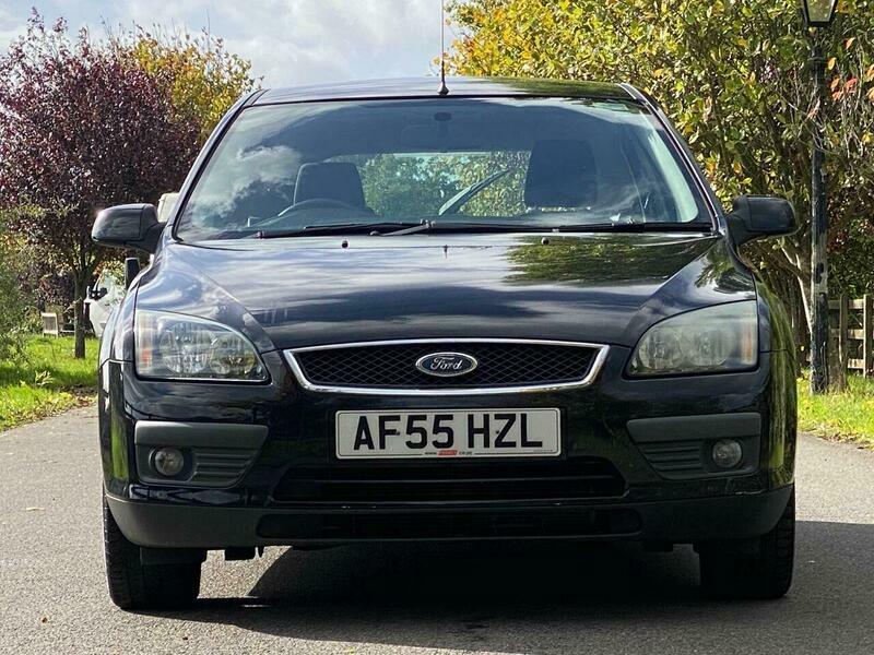 Ford Focus 1.6 Zetec Climate Black #2