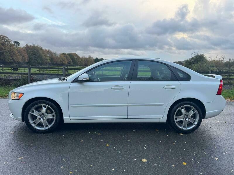 Volvo S40 2.0D Se Lux Powershift White #5