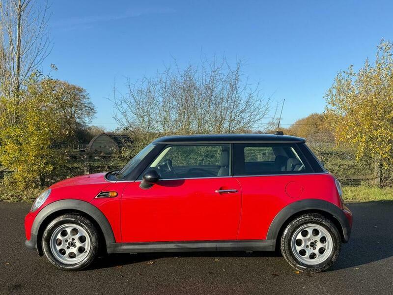 Mini Hatch 1.6 Cooper Euro 5 YP61SVO Red #6