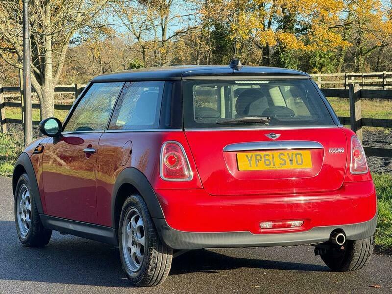 Mini Hatch 1.6 Cooper Euro 5 YP61SVO Red #4